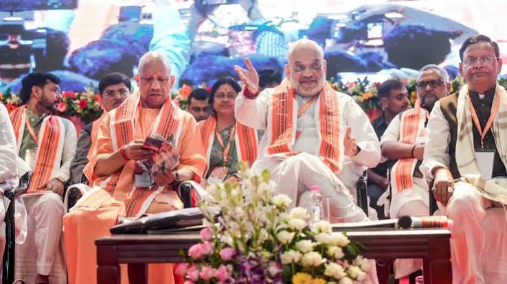 UP BJP State Working Committee Meeting in Lucknow, Amit Shah at BJP Meeting, Keshav Prasad Maurya Presents Resolution, Brajesh Pathak Approves Proposal, BJP Mission 2027.लखनऊ में भाजपा प्रदेश कार्यसमिति की बैठक, अमित शाह भाजपा बैठक में शामिल, केशव प्रसाद मौर्य ने रखा प्रस्ताव, ब्रजेश पाठक ने किया अनुमोदन, भाजपा मिशन 2027, यूपी भाजपा के 16 प्रस्ताव।
