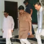 जालौन में जुए के फड़ पर मारपीट, लाइसेंसी पिस्टल से हवाई फायरिंग का आरोप; 6 पर केस, 2 हिरासत में