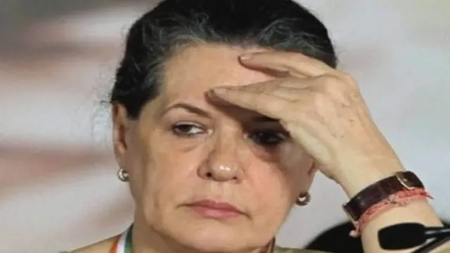 Rahul Gandhi Ramlila Maidan rally, Sonia Gandhi traders letter, Delhi traders oppose rally timing, Delhi Diwali market shopping, CTI FESTA traders association, Rahul Gandhi rally postponement demand,राहुल गांधी की रामलीला मैदान में प्रस्तावित महारैली, सोनिया गांधी को व्यापारियों का पत्र, दिल्ली में दिवाली बाजारों की भीड़, राहुल गांधी रैली स्थगित करने की मांग, दिल्ली के व्यापारिक संगठनों की अपील,