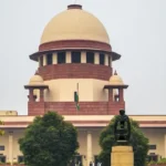 वाराणसी के सारनाथ में पटाखा फैक्ट्री में धमाके, राजू खान का मकान ध्वस्त; घरों के शीशे टूटे