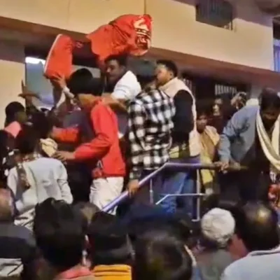 UP News: बलिया में कंबल वितरण के दौरान हंगामा