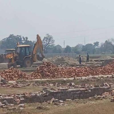 लखनऊ में अवैध मकान पर बुलडोजर अलर्ट: महिला बोली- LDA दे रहा धमकी