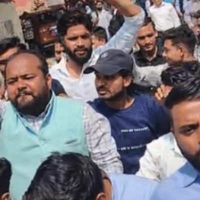 Lucknow University लाल बारादरी विवाद: नमाज पर छात्र आमने-सामने