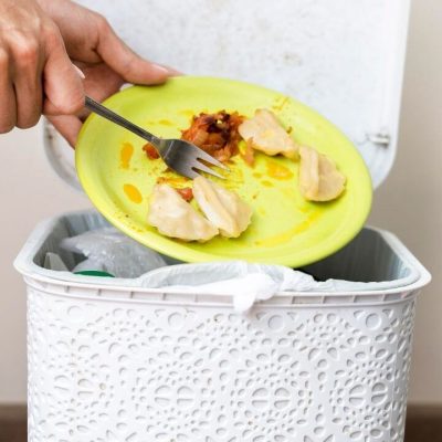 Vastu Tips: किचन में डस्टबिन की ये गलती पड़ेगी भारी