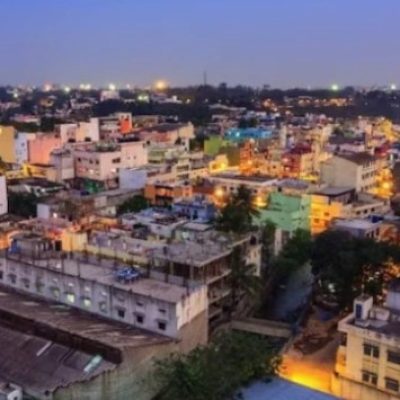 काशी में बोले उपराष्ट्रपति: गंगा स्नान ने बदल दी जिंदगी