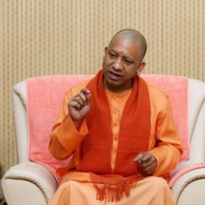 गोरखपुर जनता दरबार: CM योगी ने भू-माफिया पर सख्त कार्रवाई निर्देश