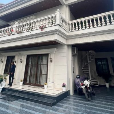 ED Raid Lucknow: 1000 करोड़ कफ सिरप रैकेट पर छापे