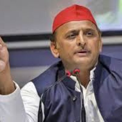 UP Politics: Akhilesh Yadav का तंज— LPG बना ‘लापता गैस’