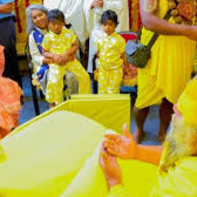 राष्ट्रपति मुर्मू ने प्रेमानंद महाराज से की मुलाकात