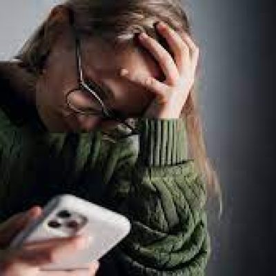 लखनऊ: नाबालिग की फर्जी इंस्टा ID बनाकर साइबर बुलिंग