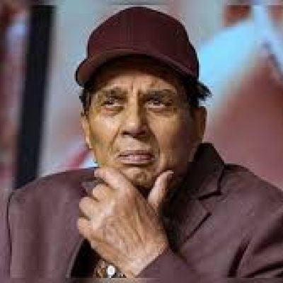 धर्मेंद्र: माचो मैन से लवर बॉय तक, क्यों कहलाए ही-मैन