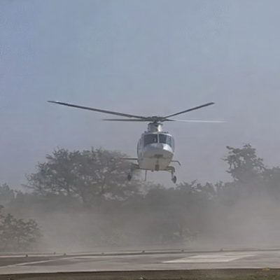 लखनऊ एयरपोर्ट पर केशव मौर्य के हेलीकॉप्टर की इमरजेंसी लैंडिंग