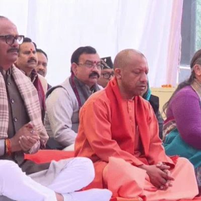 लखनऊ में गांधी जयंती: सीएम-डिप्टी सीएम ने गाए भजन