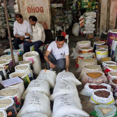 Navratri Alert: लखनऊ में कुट्टू-सिंघाड़ा आटा जांच सख्त