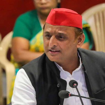 राम मंदिर पर अखिलेश का संकेत, दर्शन पर संदेश