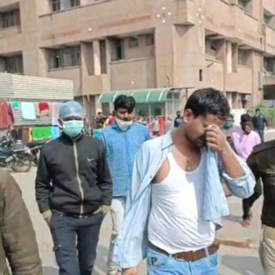 KGMU में तीमारदार से मारपीट, गार्ड पर आरोपKGMU में तीमारदार से मारपीट, गार्ड पर आरोप